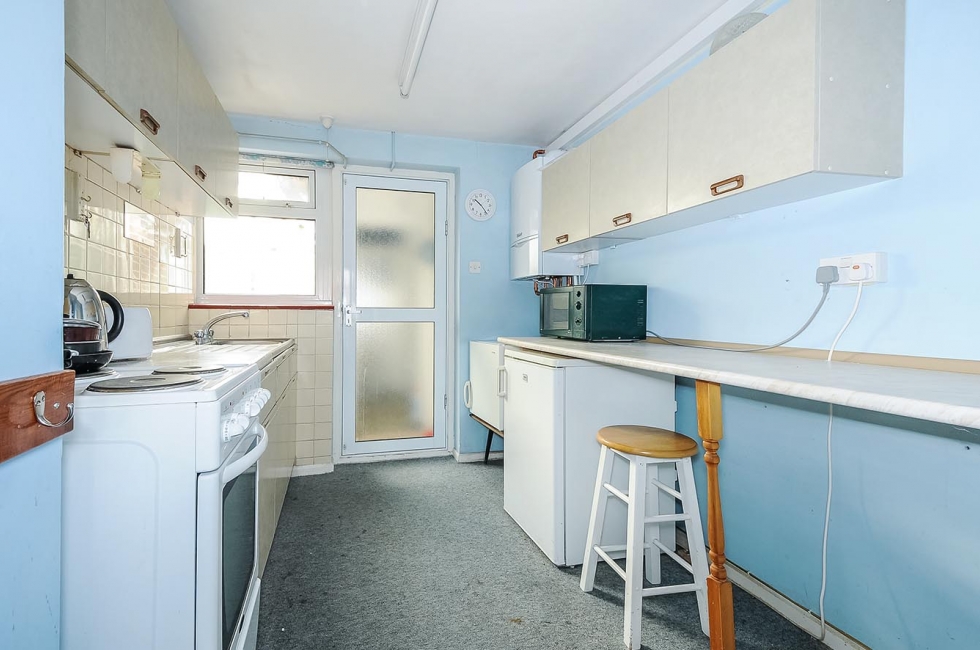 Property for Sale, West Wittering 19 Summerfield Road Baileys Estate